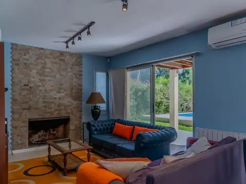 Casa 4 ambientes con 3 baños