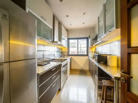 VENTA PH 4 AMB. MARTINEZ. EXCELENTE UBICACIÓN
