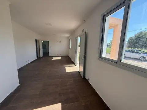 Casa 5 ambientes con 2 baños