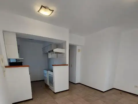 ALQUILER DEPARTAMENTO FRENTE DE UN DORMITORIO