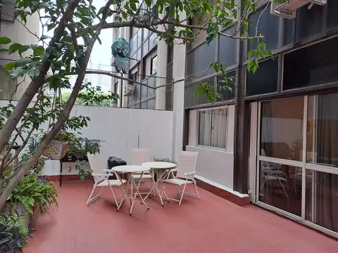 Esmeralda 800, Piso 4