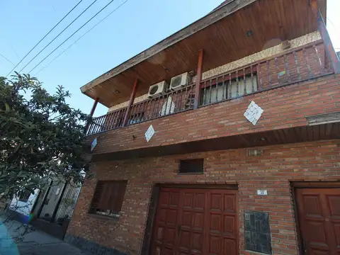  OPORTUNIDAD 7 AMBIENTES CON COCHERA ESCUCHA OFERTA