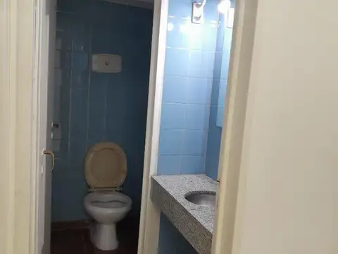 SE VENDE LOCAL COMERCIAL COLON Y CAÑADA