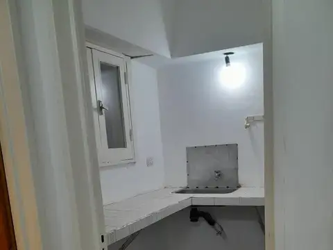 Local en Alquiler en Centro, USD 1.098