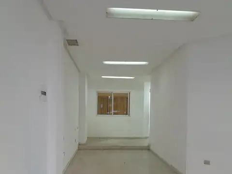 Local en Alquiler en Centro, USD 1.098