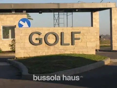 Lote en venta a la laguna en barrio Golf de Canton Escobar