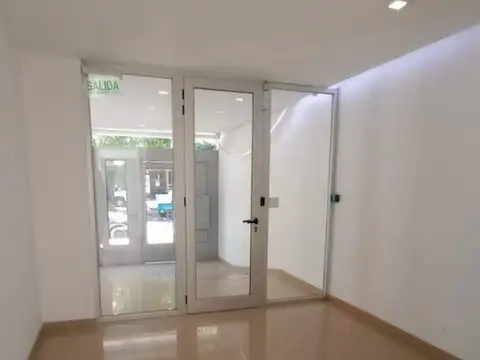 Avenida 13 Entre 61 Y 62 1435 , Piso 3