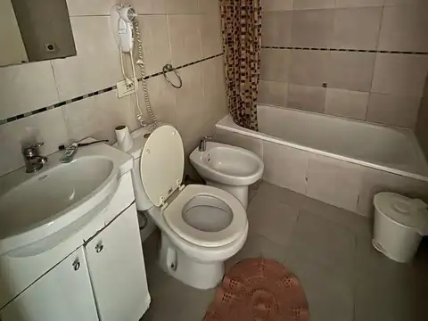 Amplio Monoambiente con Balcón y amenities