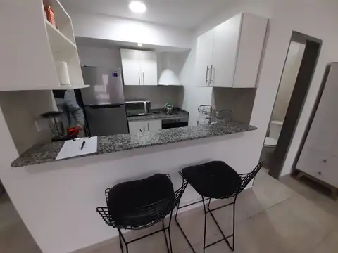 VENTA MONOAMBIENTE CON COCHERA EN ITUZAINGO
