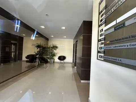 Oficina en Venta al Norte