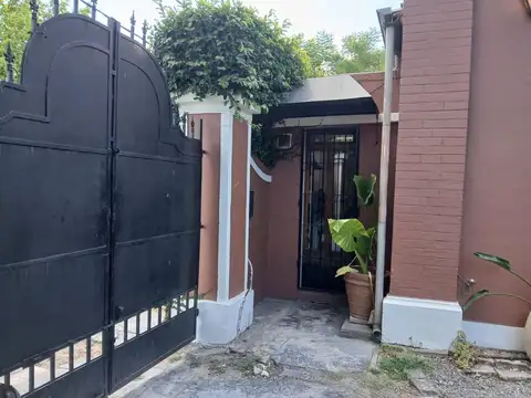 VENTA CASA 4 AMBIENTES PARQUE BELLA VISTA