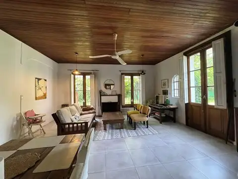 VENTA CASA 4 AMBIENTES PARQUE BELLA VISTA