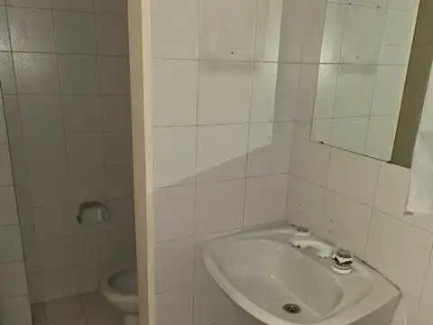 Teniente General Juan Domingo Perón 900, Piso 3
