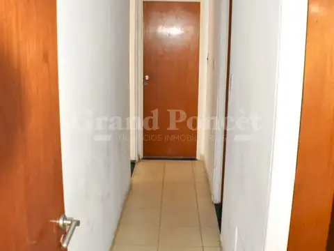 Carlos Calvo 2900