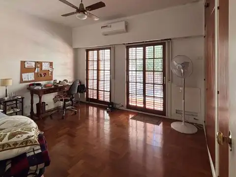 Depto Tipo Casa en Alquiler con 2 cocheras