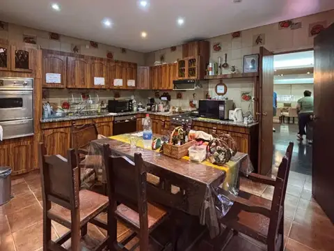 Depto Tipo Casa en Alquiler 50 años