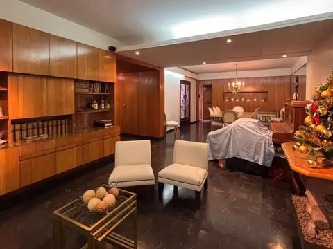 Depto Tipo Casa en Alquiler de 7 ambientes