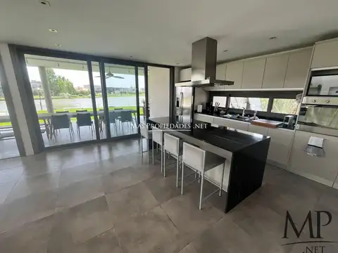 Casa en Venta en San Lucas, USD 495.000