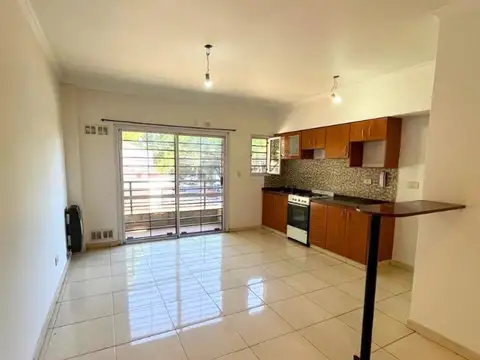 Departamento en Alquiler en Lanus Oeste, $ 550.000