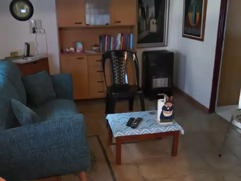 Calle 12 e/ 51 y 52 100