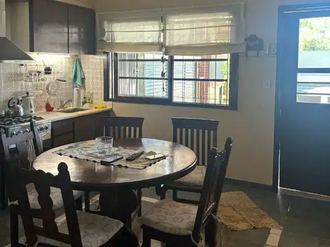 Casa estilo Americana de 3 ambientes en Quilmes Oeste