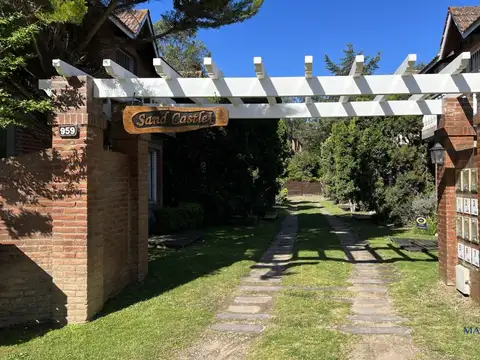 2148 - De los Escualos 959 UF 1