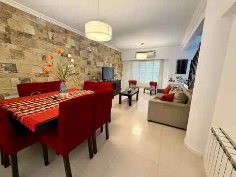 Casa en Venta en Quilmes Oeste, USD 180.000