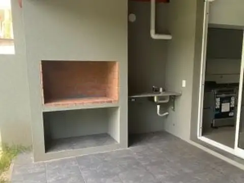 Casa en Alquiler en Funes, $ 900.000