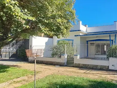 VENTA CASA 3 AMBIENTES A REFACCIONAR - PADUA SUR