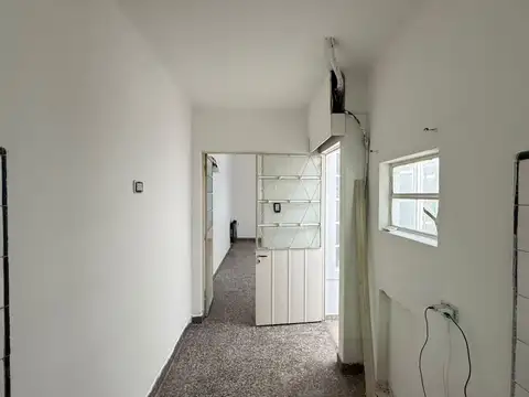 Casa en Alquiler con 2 cocheras