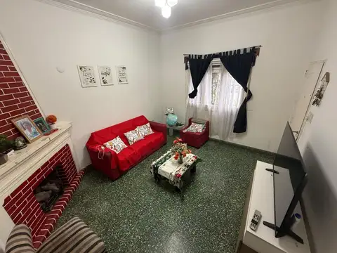 Casa en Alquiler con 2 cocheras