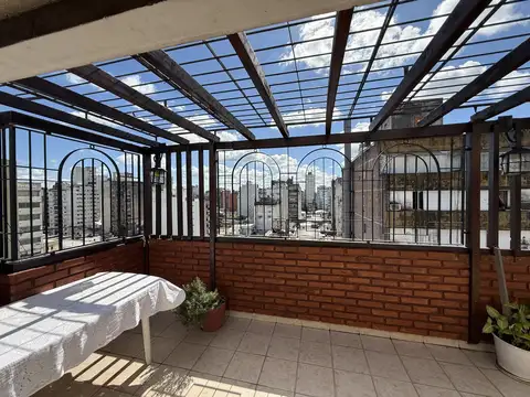 Departamento 6 ambientes con 3 baños