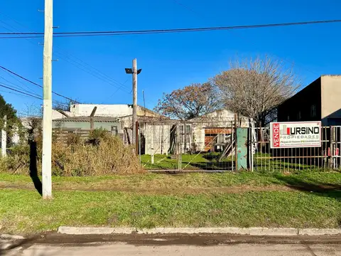 VENTA - 2 LOTES CON GALPON