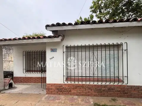Casa 5 ambientes. | Av Pres Peron 2000