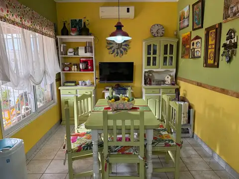 VENTA CASA 5AMBIENTES HAEDO NORTE