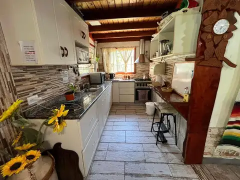 Casa 3 ambientes con 2 baños