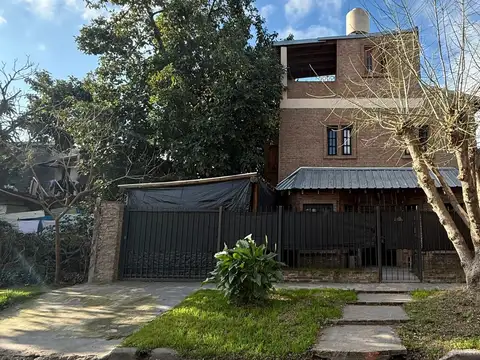 Casa 3 ambientes con 2 baños