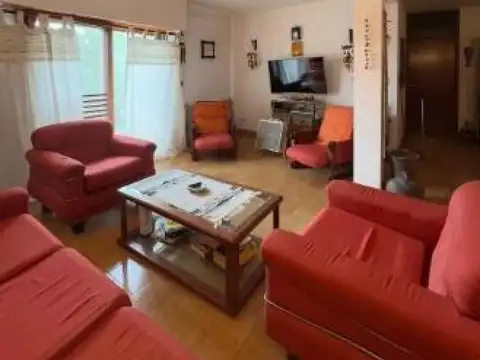 Departamento en venta - 3 Dormitorios 2 Baños - 98Mts2 - Villa Gesell