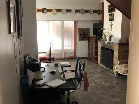 VENTA CASA 5 AMBIENTES VILLA LUZURIAGA