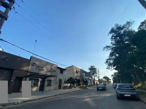 CANNING - Local a metros Rotonda de la Mujer