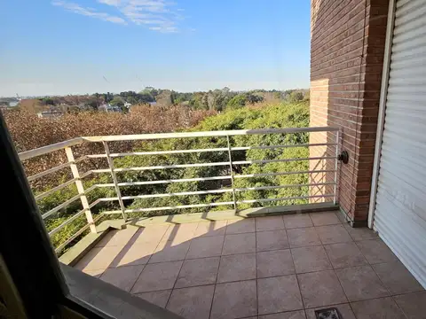 Departamento en Alquiler con 1 cocheras