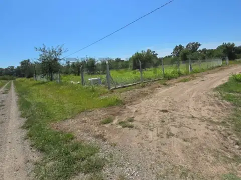 Terreno en Venta en Villa Esquiu, USD 95.000