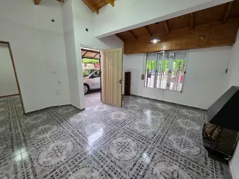 Casa en Venta con 1 cochera