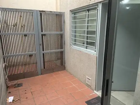 La Pampa 5400, Piso PB