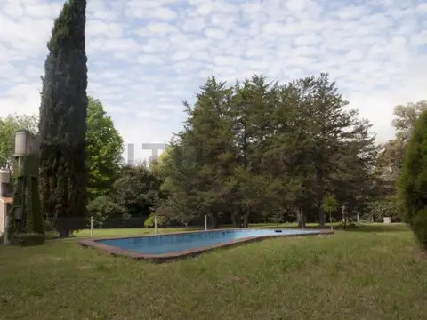 415 entre 21a y 22 , Piso 0