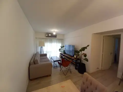 Ceretti 2500, Piso 8