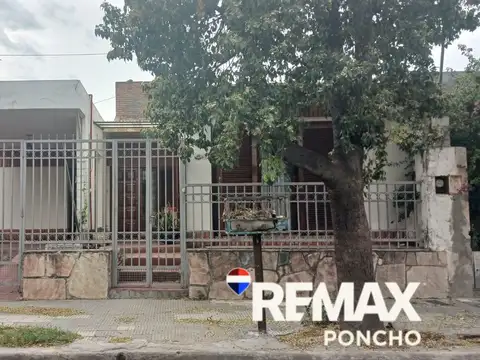 Casa en zona oeste - calle pedro goyena