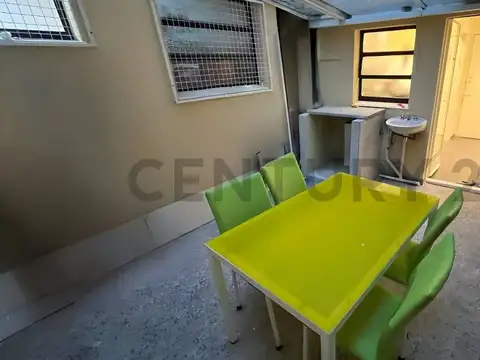 Venta Departemanto 2 ambientes con patio  en Barrio Balvanera