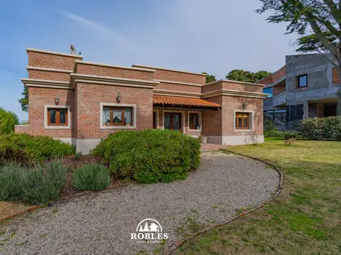 Casa en Alquiler de 3 dormitorios