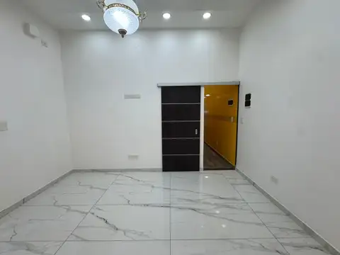 Depto Tipo Casa en Venta 56 años